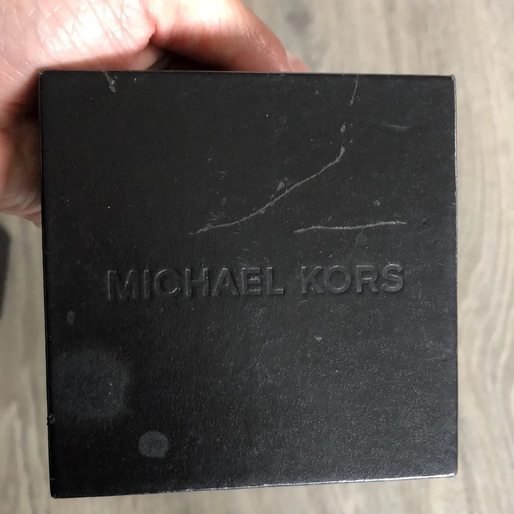 Authentic Michael Kors watch - Picture 7 of 14